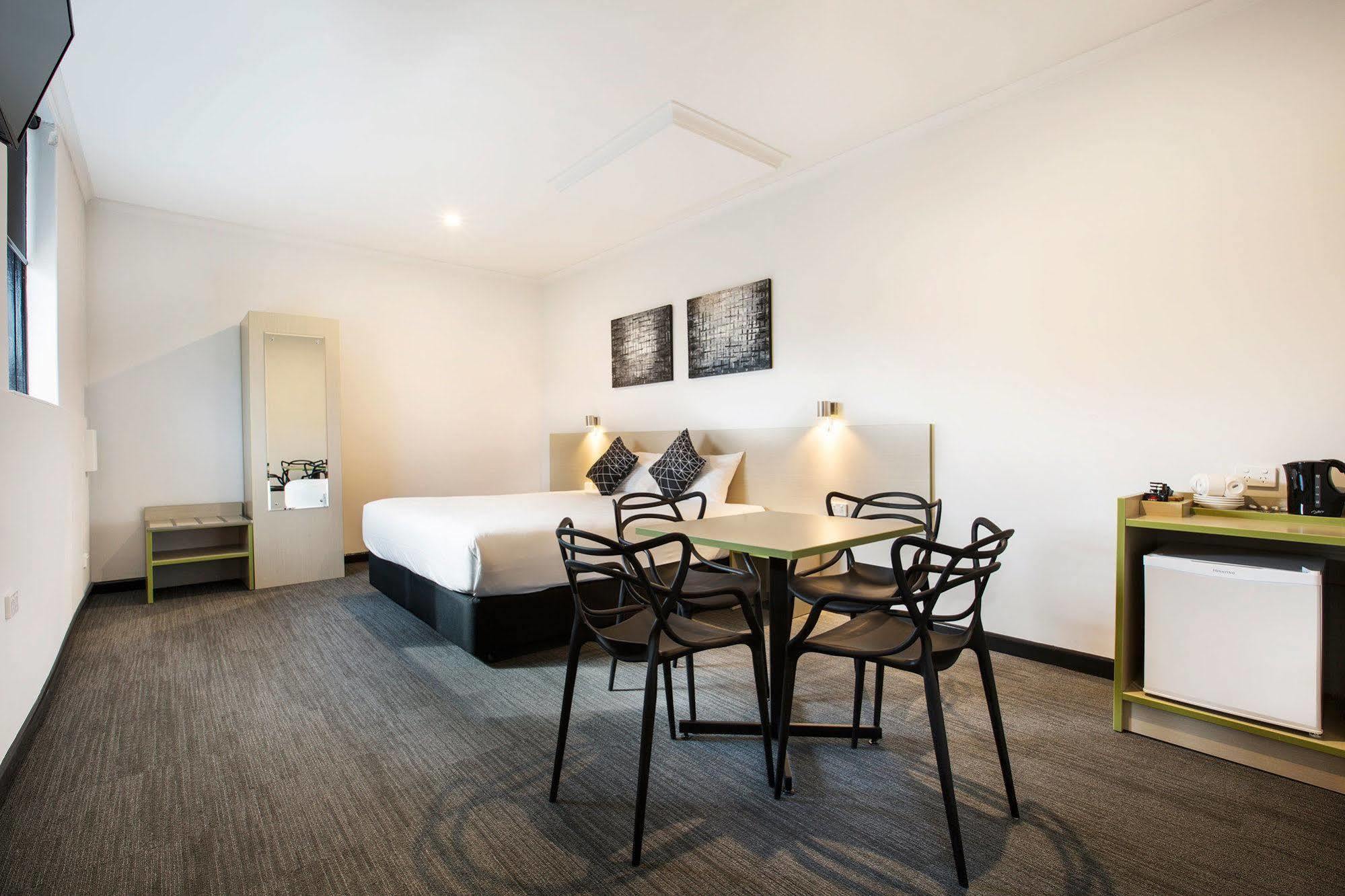 ไนท์แคป แอท เซนต์แอลเบินส์ โฮเต็ล Hotel St Albans ภายนอก รูปภาพ